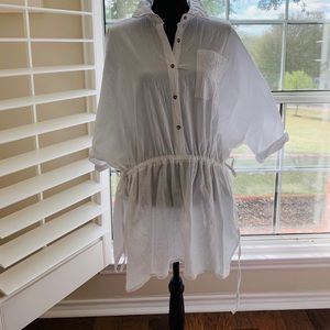 White beach tunic